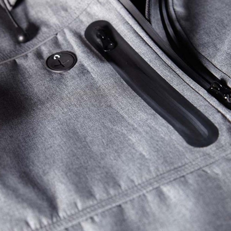 Veste de travail softshell gris ou noir FLORES avec capuche