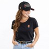 Femme avec Casquette Trucker ROSES de VON DUTCH Personnalisée