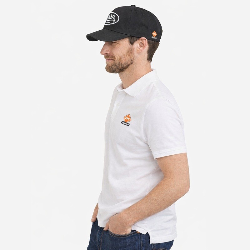 Homme avec Casquette LOFB de VON DUTCH Personnalisée