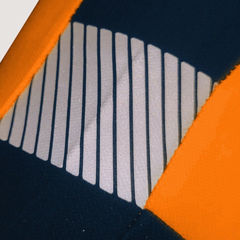 détail bandes réfléchissantes segmentées sweat haute visibilité orange Singer SWITO