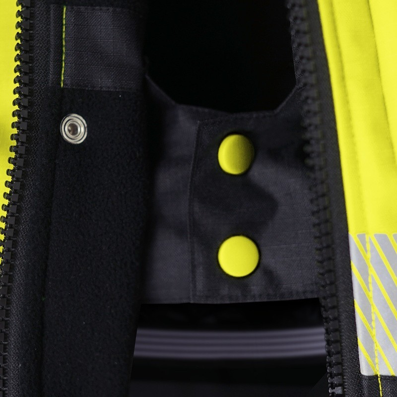 Détail boutons pression intérieur blouson haute visibilité jaune Singer