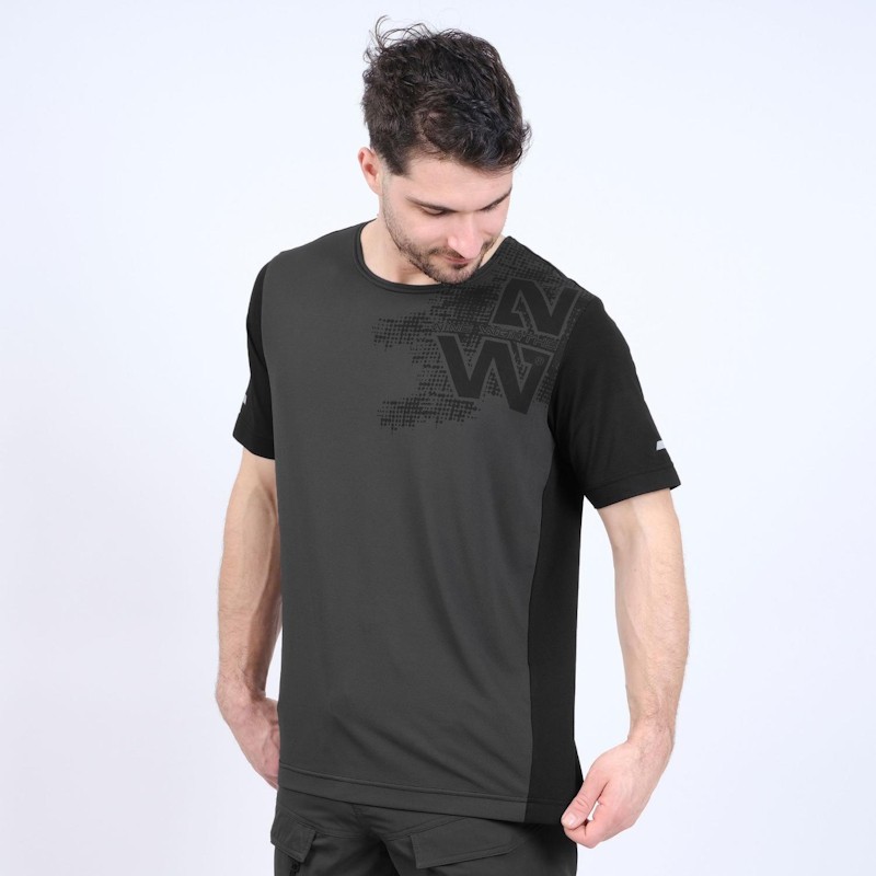 T-shirt technique Nine Worths Brisbane porté tenue professionnelle été