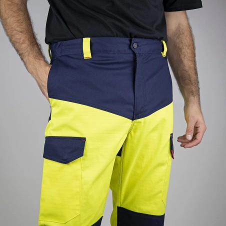 Détail de la poche cuisse du pantalon haute visibilité XENON LMA