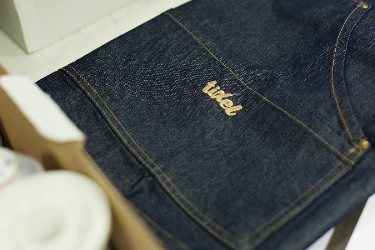 Broderie Logo Pantalon Broderie Logo Pantalon